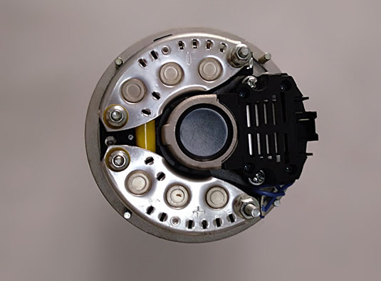 Deutz BF4L1011F Engine Alternator 01182105 / 01180648 / 01182434