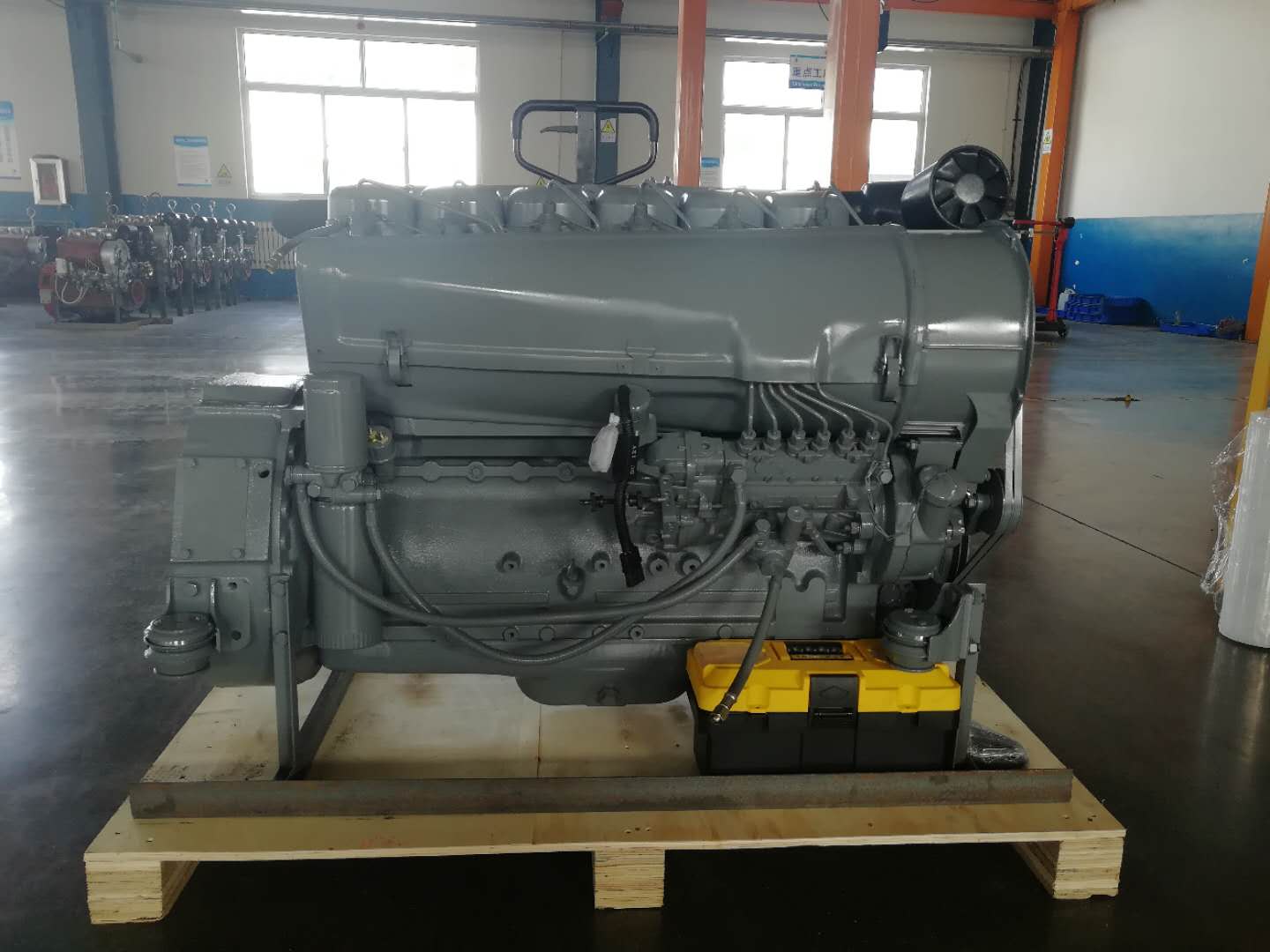 Deutz engine F6L913