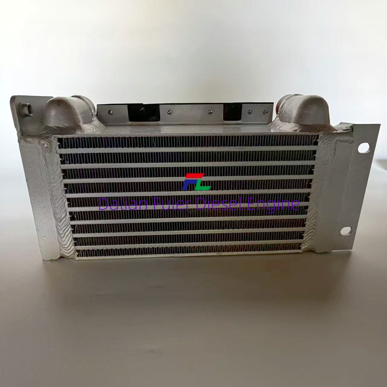 04102797 04272659 04272036 04271712 04178465 04270828 Oil cooler