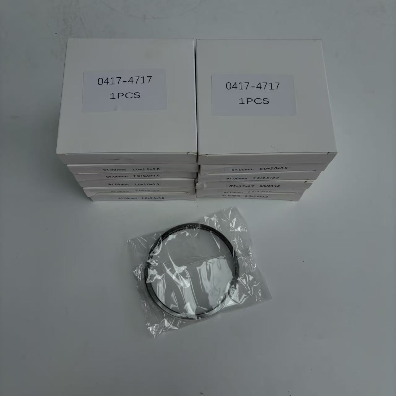 0417 4717 Set of pist. rings F2L1011