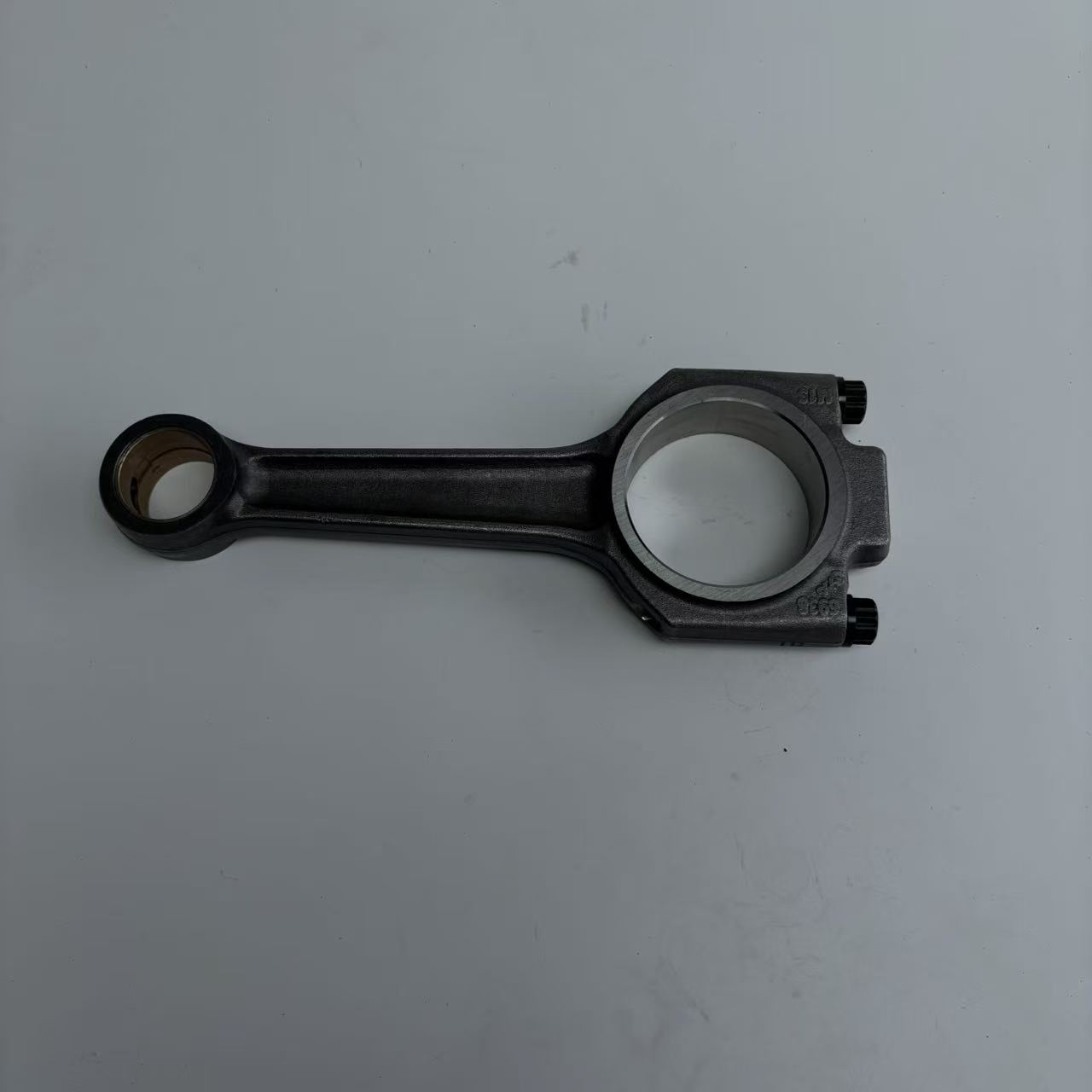 04286940 Connecting rod D2011L04